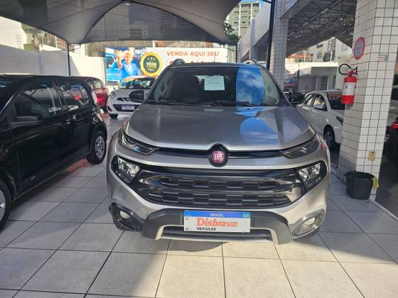 FIAT TORO 2.0 16V TURBO DIESEL VOLCANO 4WD AT9 FIAT TORO 2.0 16V TURBO DIESEL VOLCANO 4WD AT9